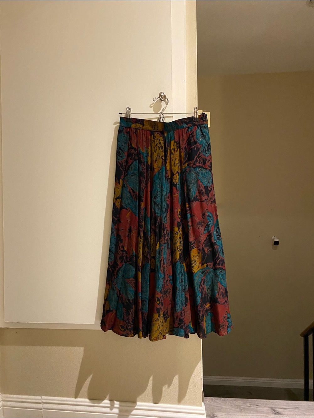 Paul Stanley Vintage colorful patterned Midi Skirt, waist 26” length 32”